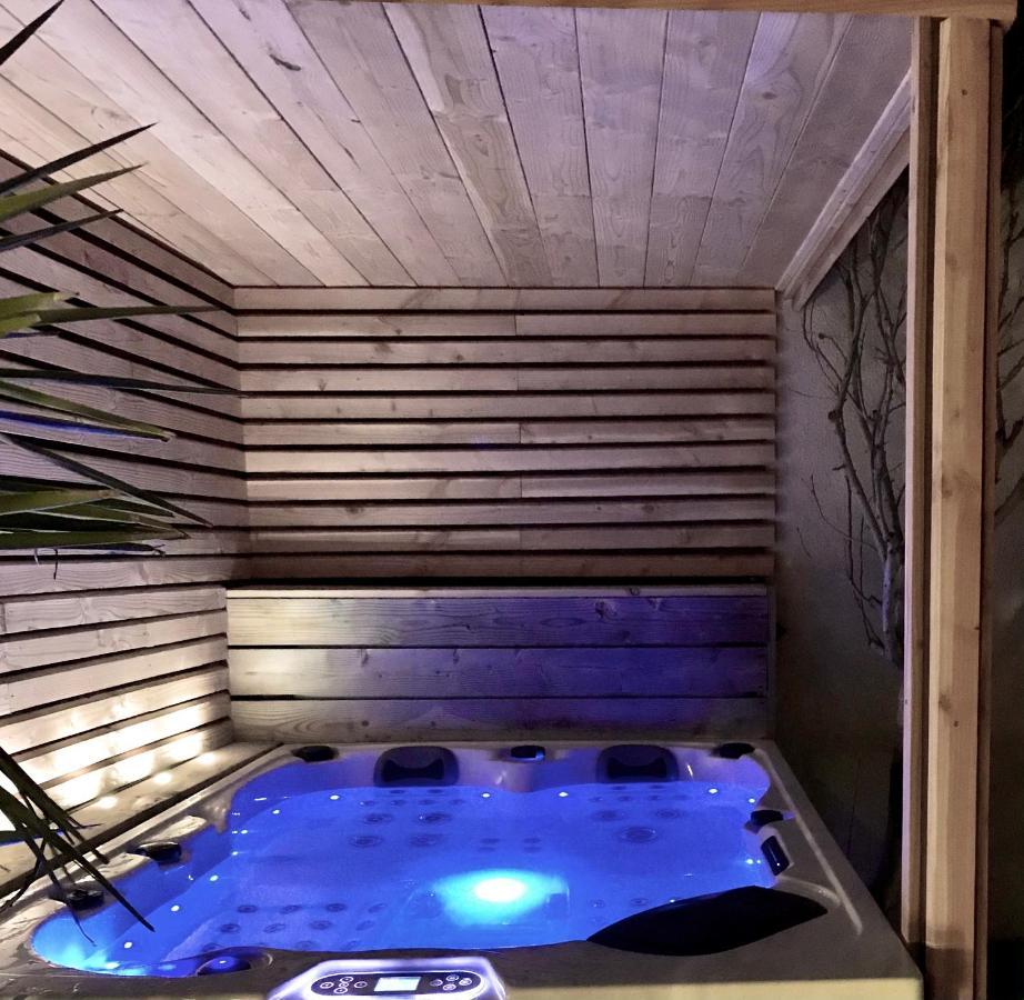 La Domitia - Maison D'Hotes, Massages & Bien-Etre Montbazin Eksteriør billede